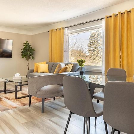 Entire 2 Bedroom Apartment Downtown - U3 Waterloo Ngoại thất bức ảnh